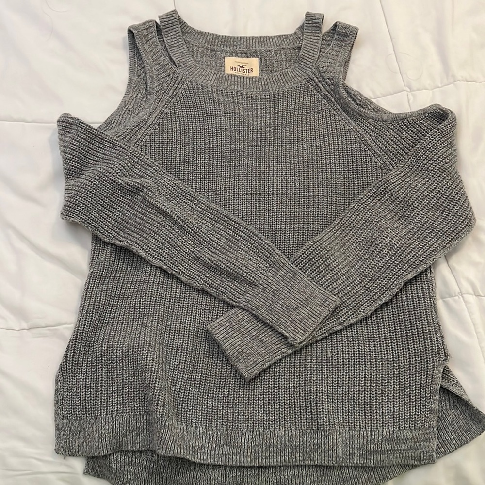 Hollister súper cute sweater.